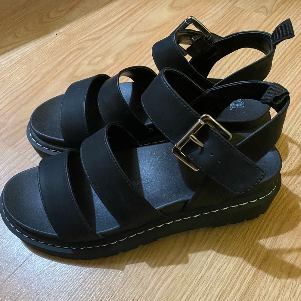 Wild Fable Thalia Lug Sandals NWT Black Size 9.5